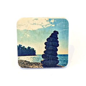Magnet - North Shore - Cairn